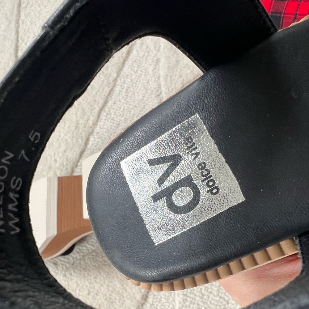 Dolce Vita Nelson Black and Brown Platform Sandals - Picture 11 of 11